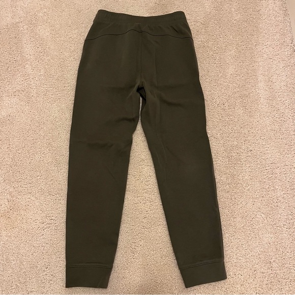 Boys Old Navy Green Hooded Sweatshirt and Joggers Set - Picture 6 of 6